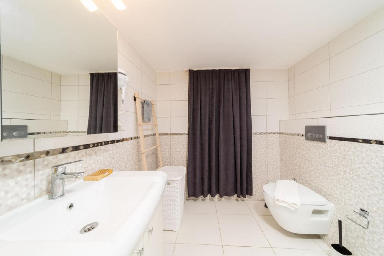Lovely Flat Near Hadrians Gate Apartment Antalya Exterior foto
